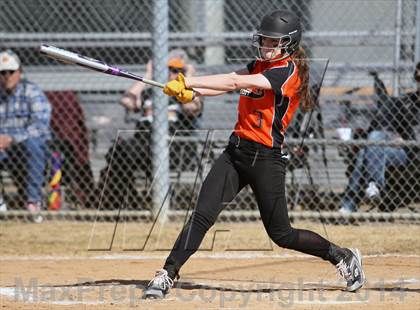 Thumbnail 1 in Queen City vs. Gilmer (Texas 2 Step Tournament) photogallery.