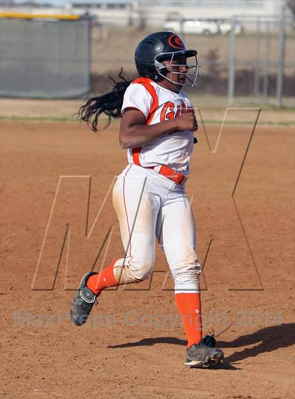 Thumbnail 2 in Queen City vs. Gilmer (Texas 2 Step Tournament) photogallery.
