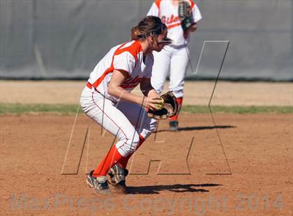 Thumbnail 2 in Queen City vs. Gilmer (Texas 2 Step Tournament) photogallery.