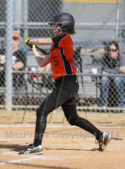 Thumbnail 3 in Queen City vs. Gilmer (Texas 2 Step Tournament) photogallery.