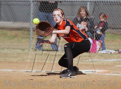 Thumbnail 3 in Queen City vs. Gilmer (Texas 2 Step Tournament) photogallery.
