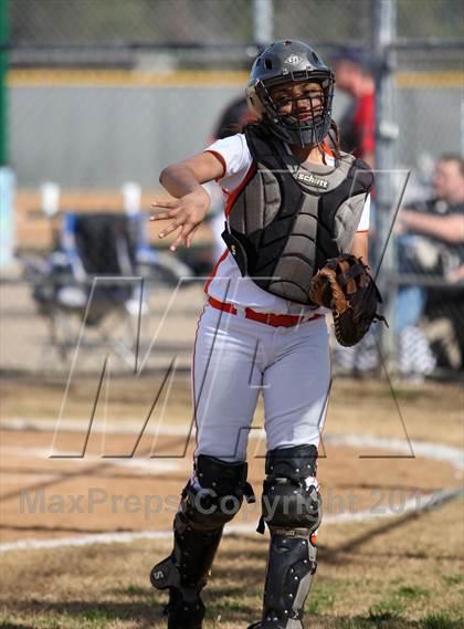 Thumbnail 2 in Queen City vs. Gilmer (Texas 2 Step Tournament) photogallery.