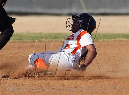 Thumbnail 3 in Queen City vs. Gilmer (Texas 2 Step Tournament) photogallery.