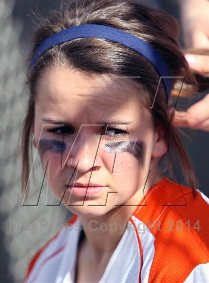 Thumbnail 3 in Queen City vs. Gilmer (Texas 2 Step Tournament) photogallery.