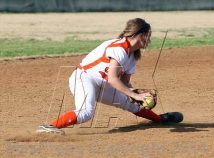 Thumbnail 3 in Queen City vs. Gilmer (Texas 2 Step Tournament) photogallery.