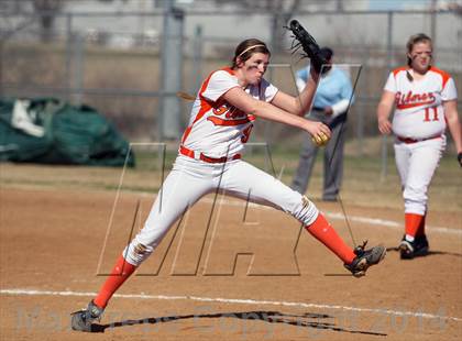 Thumbnail 1 in Queen City vs. Gilmer (Texas 2 Step Tournament) photogallery.