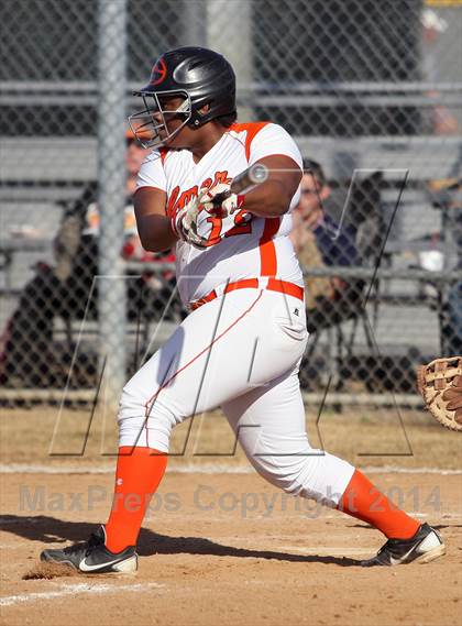 Thumbnail 3 in Queen City vs. Gilmer (Texas 2 Step Tournament) photogallery.