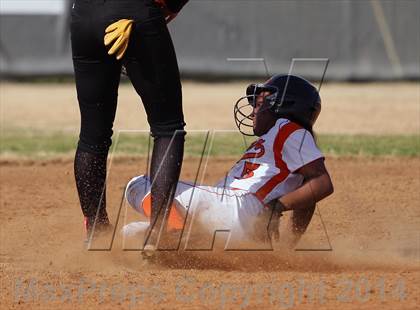 Thumbnail 1 in Queen City vs. Gilmer (Texas 2 Step Tournament) photogallery.