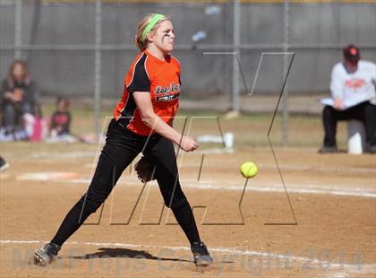 Thumbnail 3 in Queen City vs. Gilmer (Texas 2 Step Tournament) photogallery.