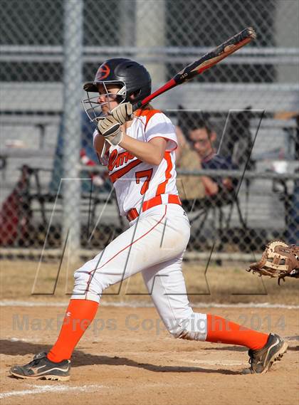 Thumbnail 3 in Queen City vs. Gilmer (Texas 2 Step Tournament) photogallery.