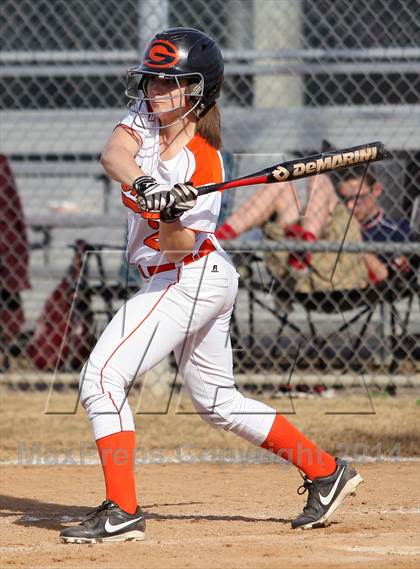 Thumbnail 2 in Queen City vs. Gilmer (Texas 2 Step Tournament) photogallery.