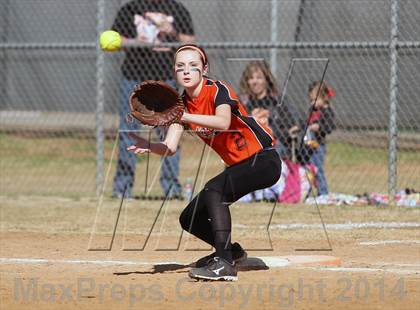 Thumbnail 2 in Queen City vs. Gilmer (Texas 2 Step Tournament) photogallery.