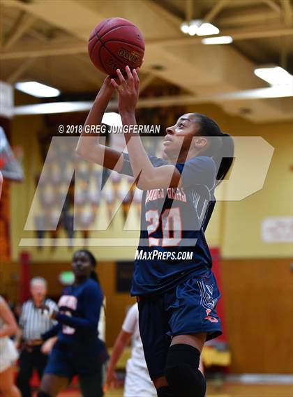 Thumbnail 2 in Cosumnes Oaks vs. Eastside College Prep (Cardinal Newman Classic) photogallery.