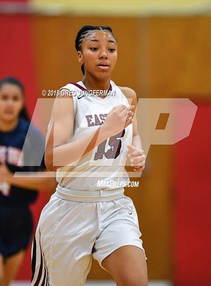 Thumbnail 2 in Cosumnes Oaks vs. Eastside College Prep (Cardinal Newman Classic) photogallery.