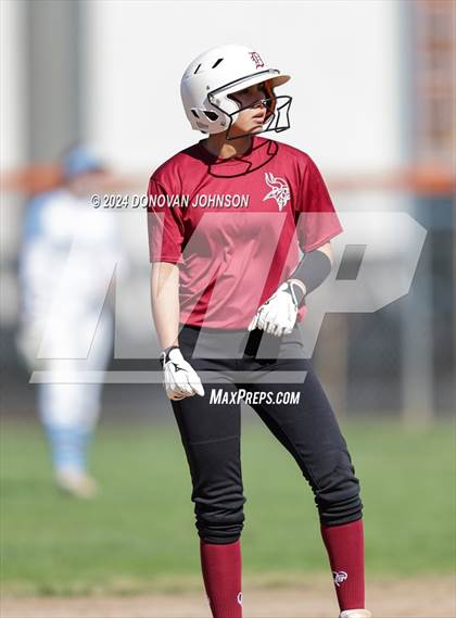 Thumbnail 1 in Downey vs. Villa Park photogallery.