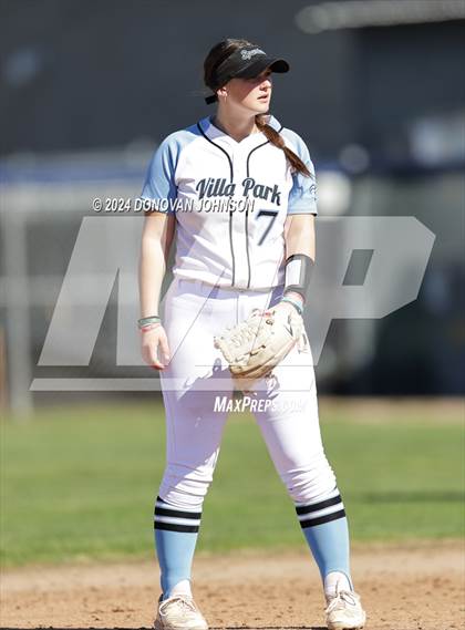 Thumbnail 1 in Downey vs. Villa Park photogallery.