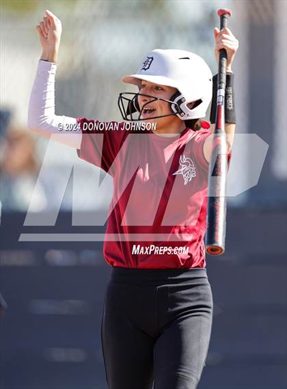 Thumbnail 1 in Downey vs. Villa Park photogallery.