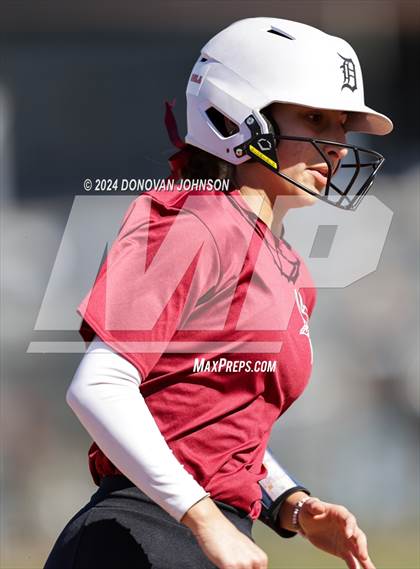 Thumbnail 2 in Downey vs. Villa Park photogallery.
