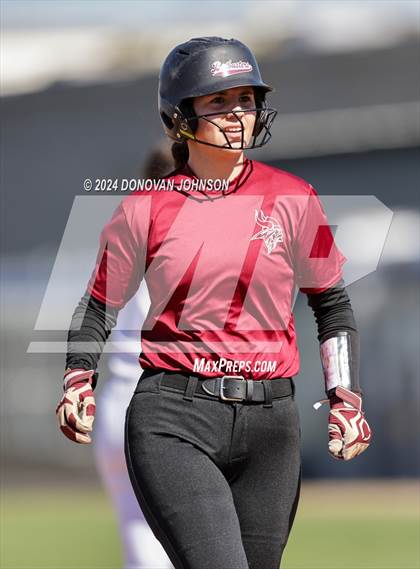 Thumbnail 3 in Downey vs. Villa Park photogallery.