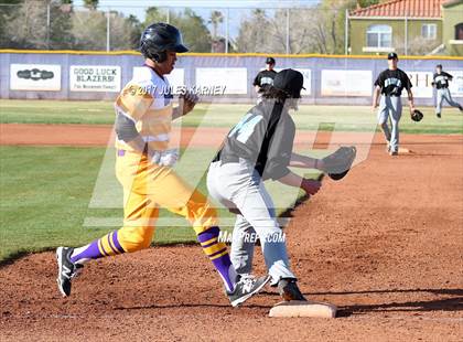 Thumbnail 3 in Durango vs Silverado (Bengal Varsity Tournament) photogallery.