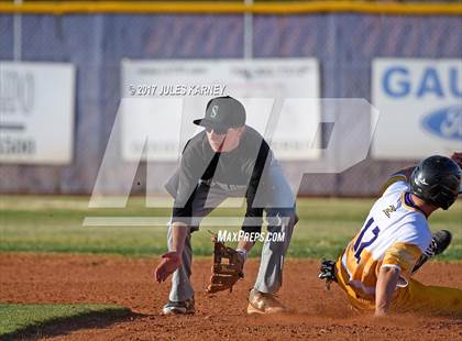 Thumbnail 3 in Durango vs Silverado (Bengal Varsity Tournament) photogallery.