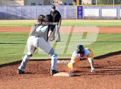 Thumbnail 3 in Durango vs Silverado (Bengal Varsity Tournament) photogallery.