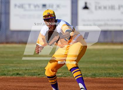 Thumbnail 1 in Durango vs Silverado (Bengal Varsity Tournament) photogallery.