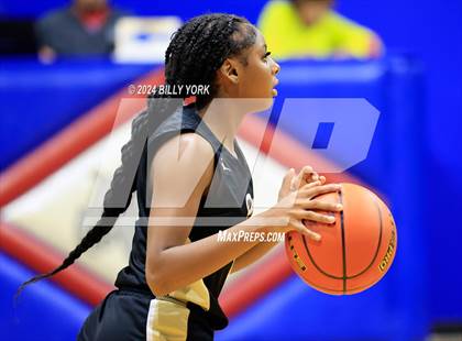 Thumbnail 1 in Pittsburg vs Chapel Hill photogallery.