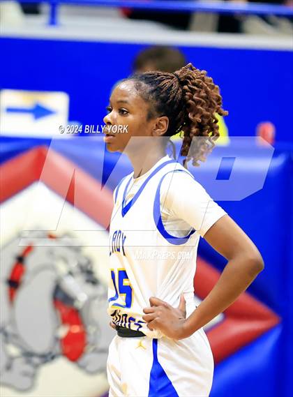Thumbnail 3 in Pittsburg vs Chapel Hill photogallery.