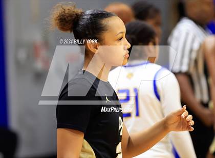 Thumbnail 3 in Pittsburg vs Chapel Hill photogallery.