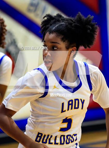 Thumbnail 3 in Pittsburg vs Chapel Hill photogallery.