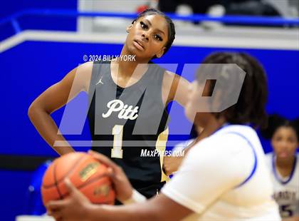 Thumbnail 3 in Pittsburg vs Chapel Hill photogallery.
