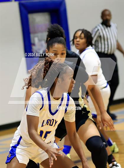 Thumbnail 2 in Pittsburg vs Chapel Hill photogallery.