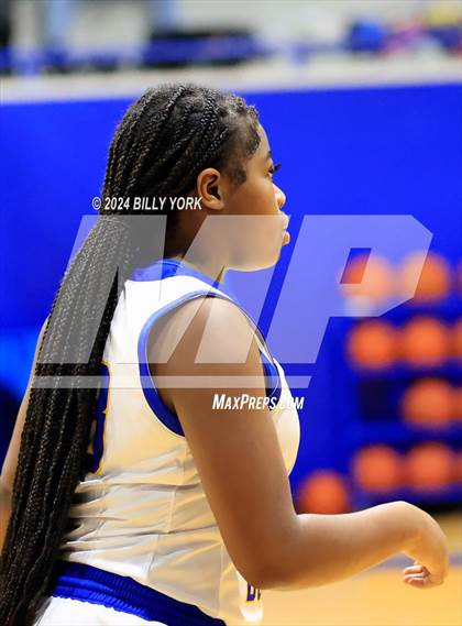 Thumbnail 2 in Pittsburg vs Chapel Hill photogallery.