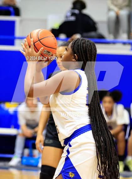 Thumbnail 3 in Pittsburg vs Chapel Hill photogallery.