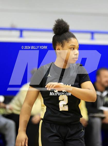Thumbnail 3 in Pittsburg vs Chapel Hill photogallery.