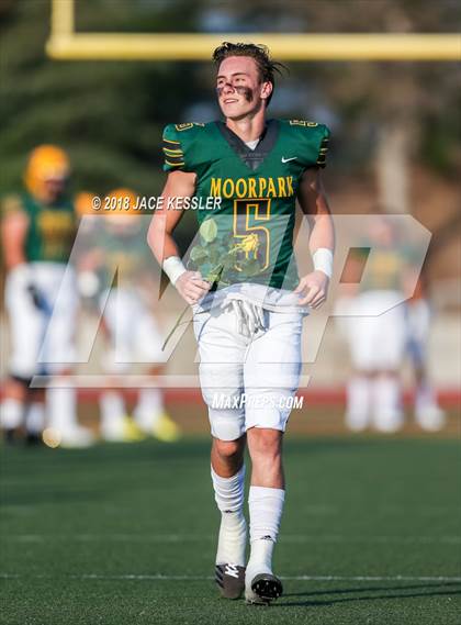 Thumbnail 1 in Burbank @ Moorpark photogallery.