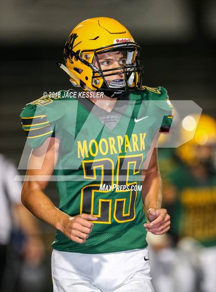 Thumbnail 2 in Burbank @ Moorpark photogallery.