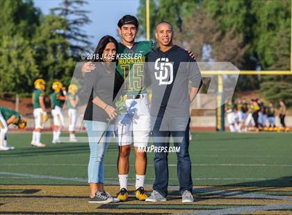 Thumbnail 2 in Burbank @ Moorpark photogallery.