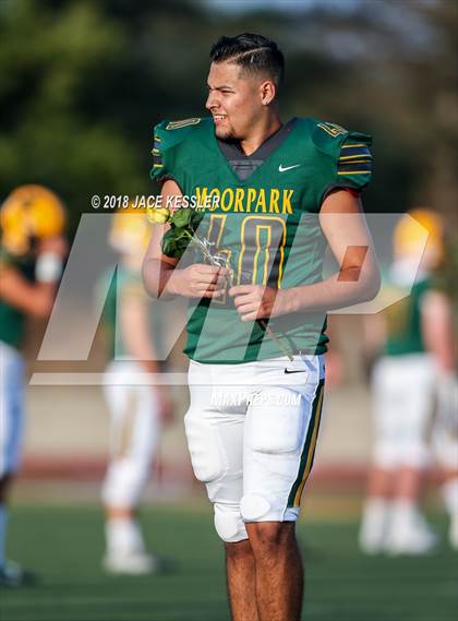 Thumbnail 1 in Burbank @ Moorpark photogallery.