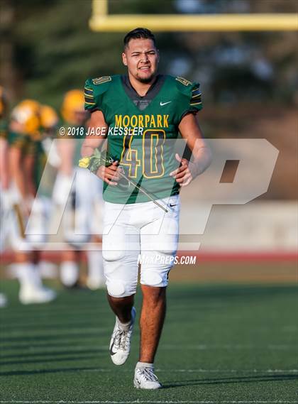 Thumbnail 3 in Burbank @ Moorpark photogallery.