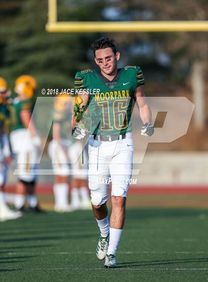 Thumbnail 3 in Burbank @ Moorpark photogallery.