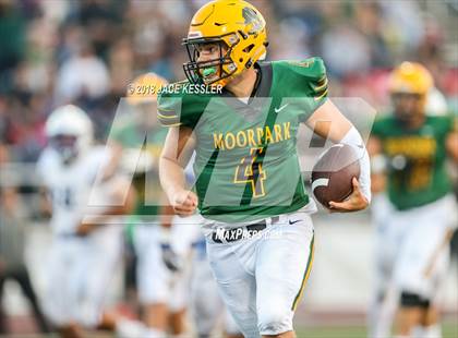 Thumbnail 3 in Burbank @ Moorpark photogallery.