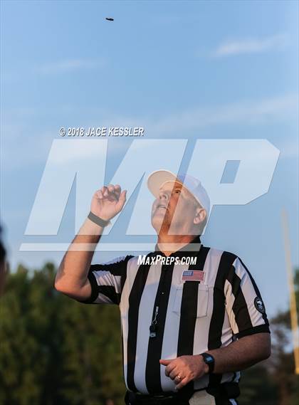 Thumbnail 2 in Burbank @ Moorpark photogallery.