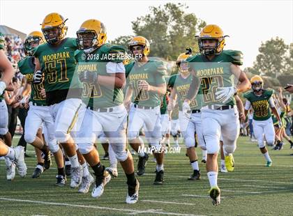 Thumbnail 3 in Burbank @ Moorpark photogallery.