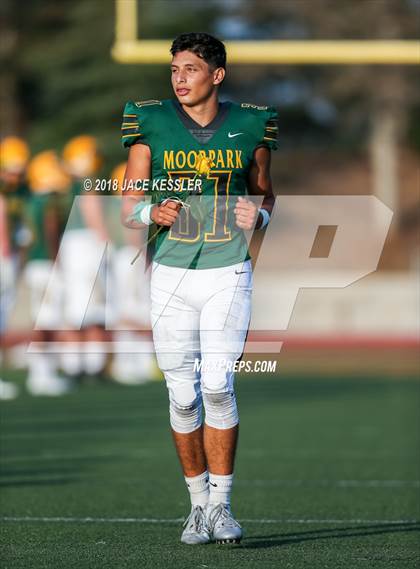 Thumbnail 1 in Burbank @ Moorpark photogallery.