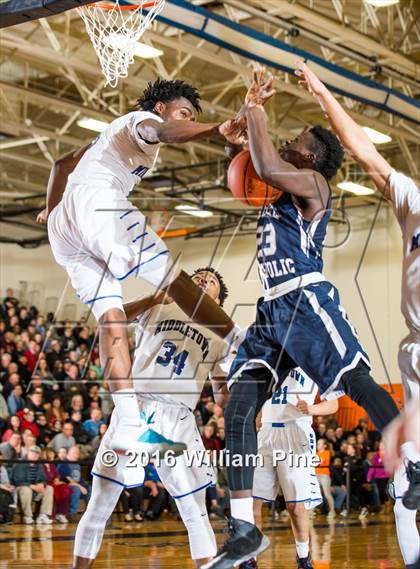 Thumbnail 2 in Middletown vs. Burke Catholic (Section 9 Class AA Final) photogallery.