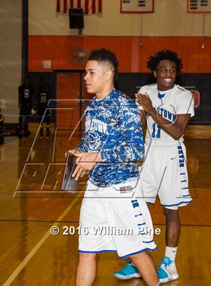 Thumbnail 3 in Middletown vs. Burke Catholic (Section 9 Class AA Final) photogallery.