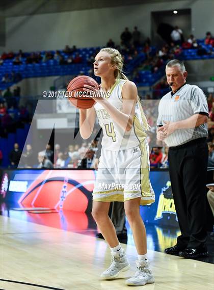 Thumbnail 2 in Pottsville vs. Pocahontas (AAA 4A Final) photogallery.