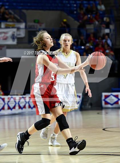 Thumbnail 2 in Pottsville vs. Pocahontas (AAA 4A Final) photogallery.
